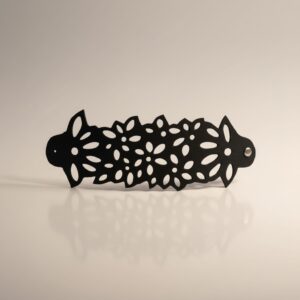 Manchette "Dentelle urbaine" – Upcycling chic