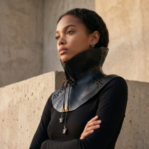 Col Médicis "Fée Noire" – Gorget sculptural en upcycling