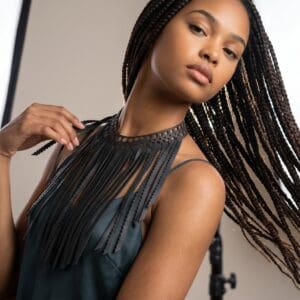 Plastron "Amazone" à franges – Upcycling de caractère